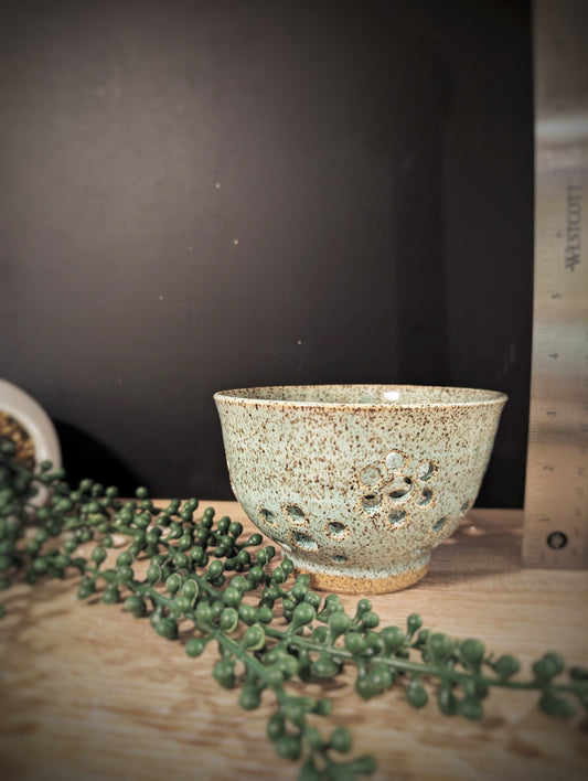 The Rustic Green Berry Bowl